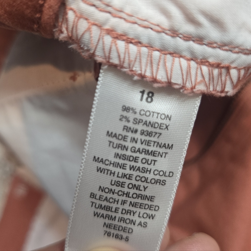A.N.A‎ Mid Rise Shortie Short Size 18 Redwood Salmon 3.5 Inseam Cotton - Picture 4 of 6